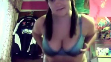 Chubby Teen Brunette On Webcam