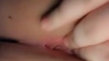 Baddestbabe17 fingers chubby wet pussy